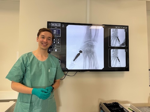 Dr Alastair